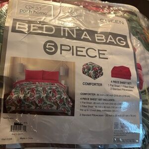New Unopened Bed in a Bag Set